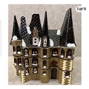 Rare Yuletide Le Chateau Mansion Porcelain 1988, Vintage made for Yuletide